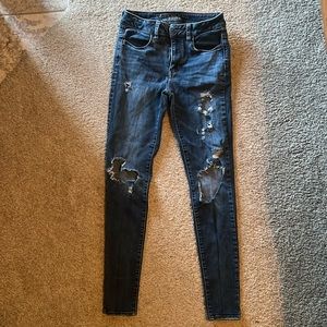 American Eagle size 2 super stretch jeans.